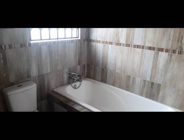 3 BEDROOM HOUSE FOR SALE IN MEREDALE